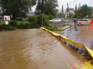 Quick Dam Water-Gate